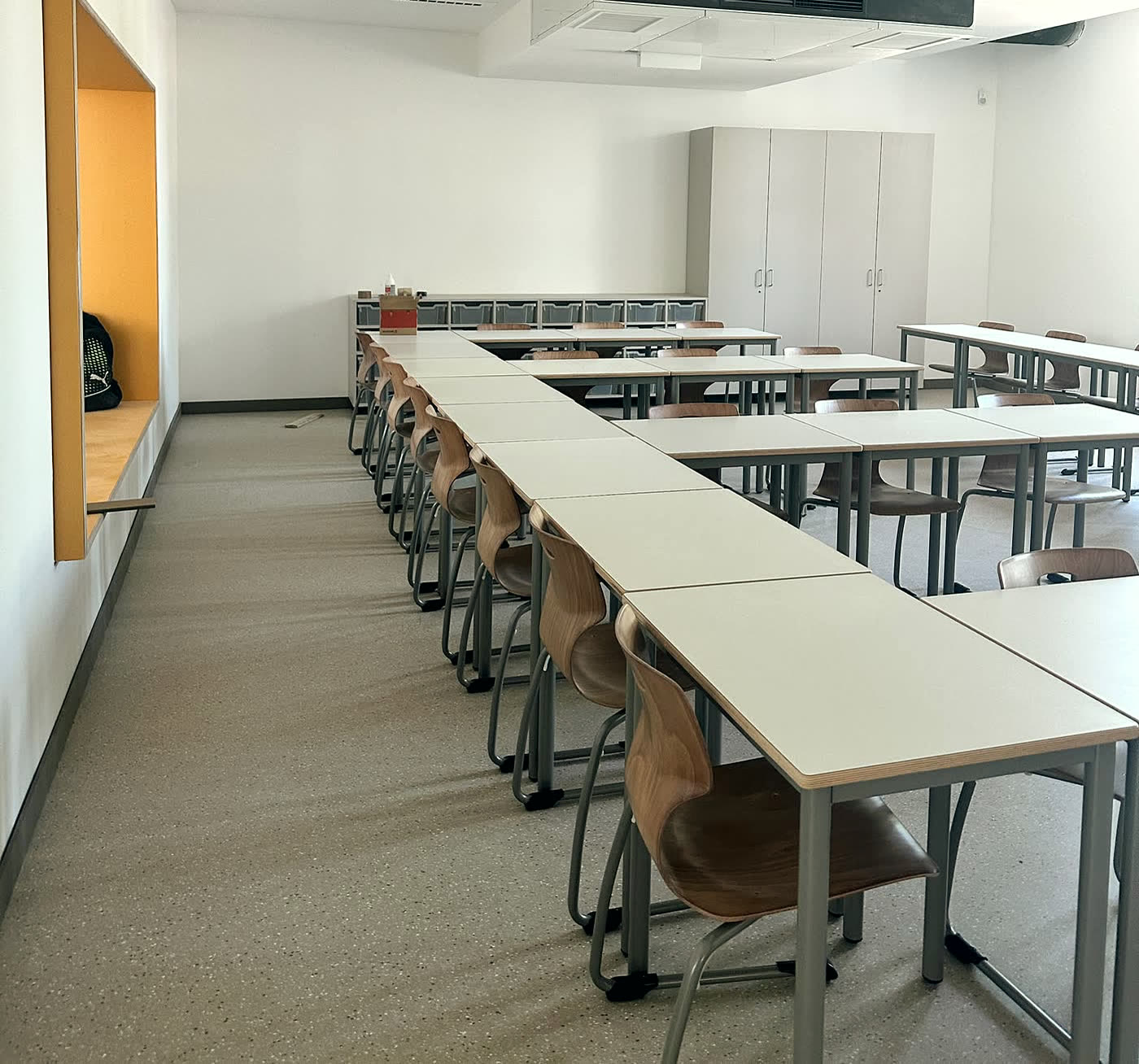 Klassenraum der Heinrich-Pattberg-Realschule nach der Sanierung